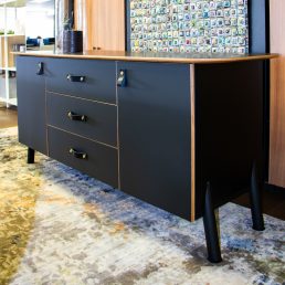Shell side board